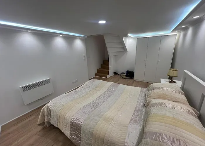 Apartament Moderne A *